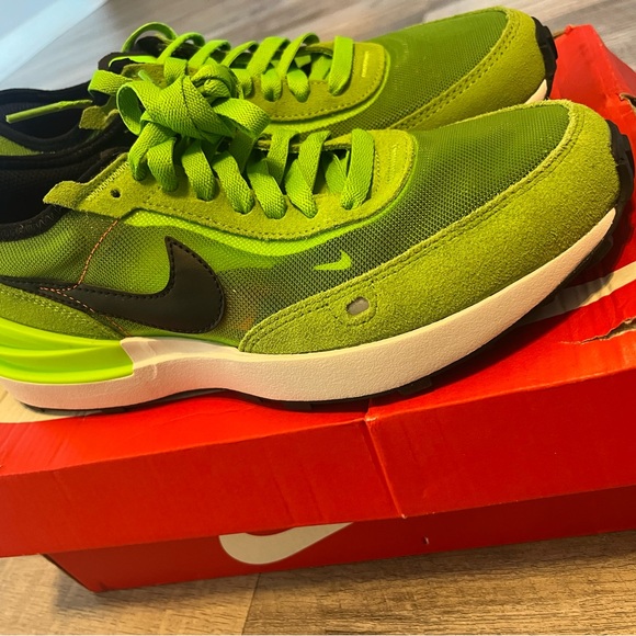 2021 Nike Waffle ONE Electric Green Shoes Running Youth US Shoe Size 6y - Picture 10 of 12